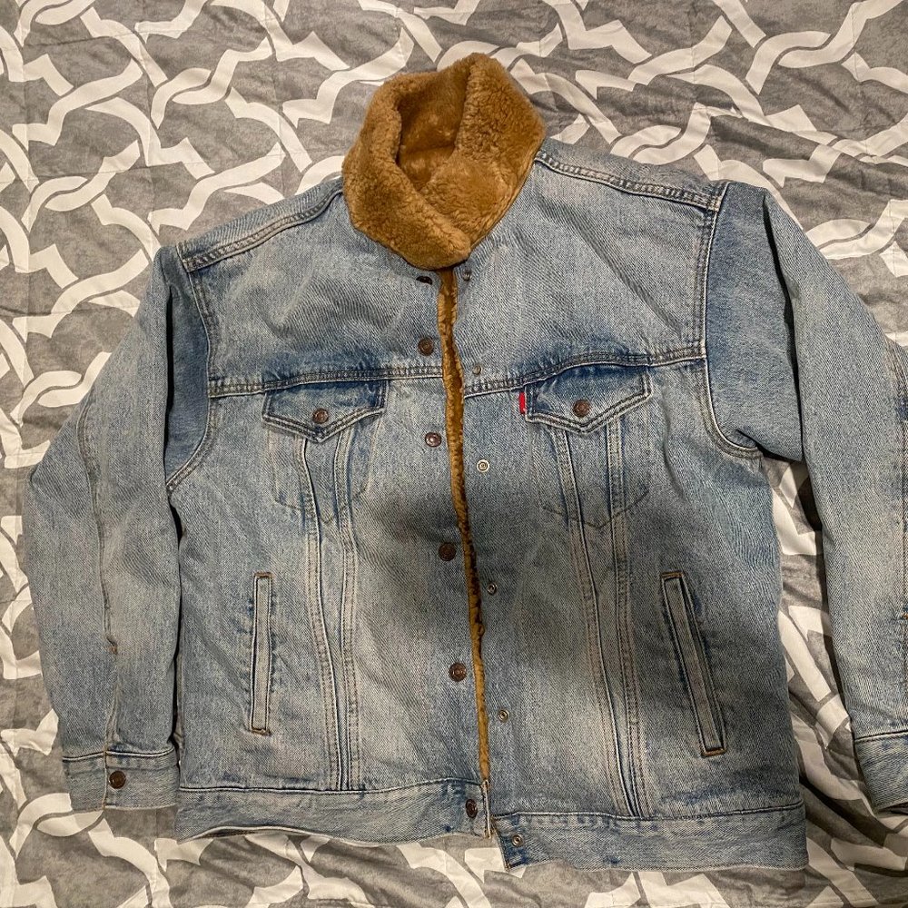 LEVI'S Faux Fur Denim Jacket